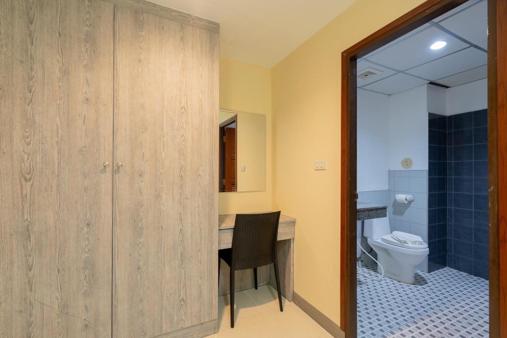 Square One Hotel Patong Kültér fotó