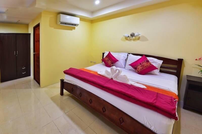 Square One Hotel Patong Kültér fotó