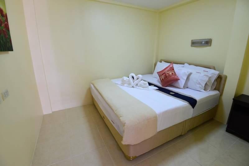 Square One Hotel Patong Kültér fotó